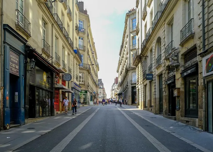 Duplex De Charme Quartier Opera Graslin Διαμέρισμα *